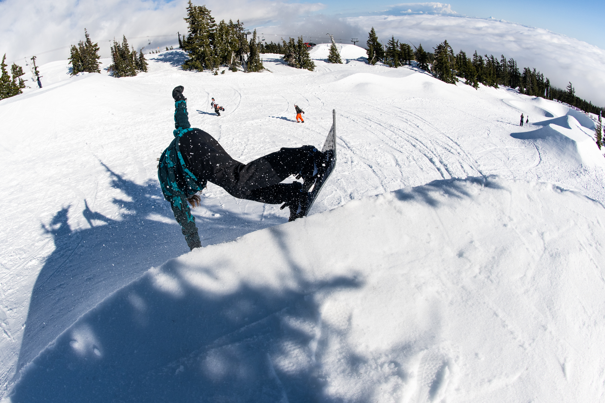 GNU Women's Snowboard Finder