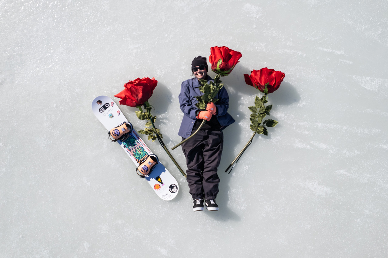 Big roses or tina Nai? We may never know.