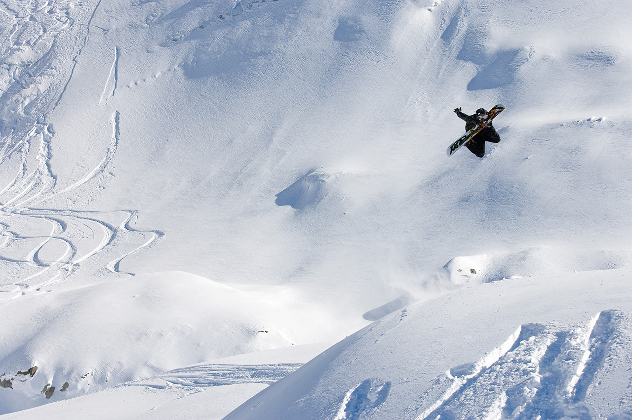 Mike Parillo doing a back 180 method
